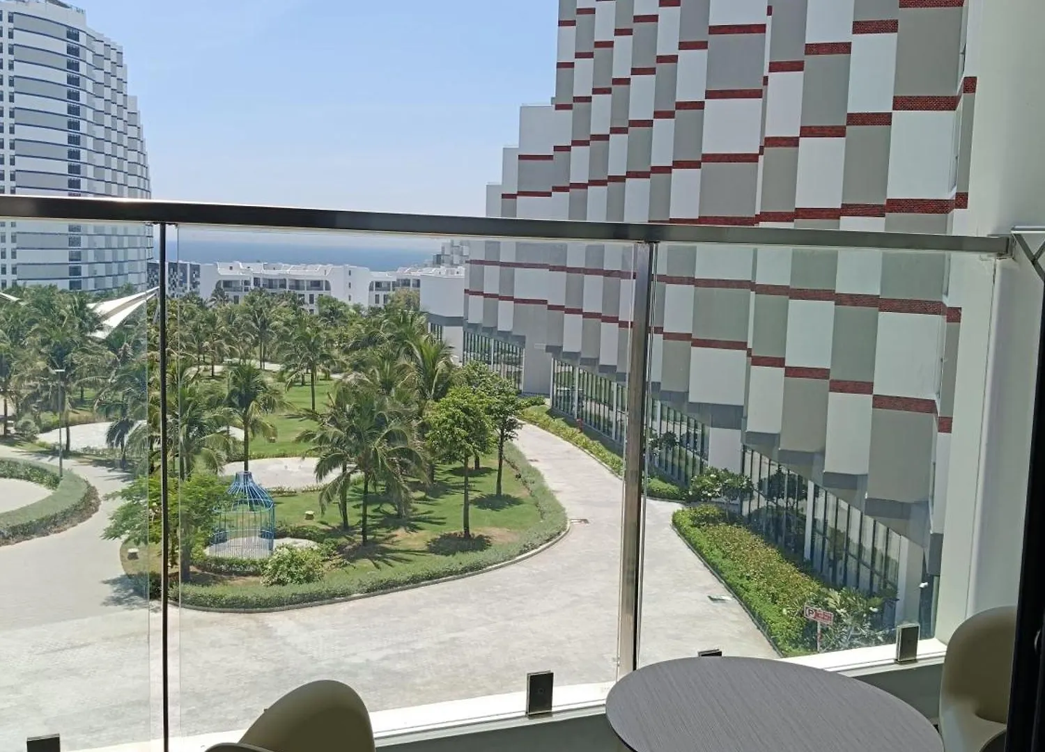 The Arena Sunrise Cam Ranh Apartment Thon Hoa Da